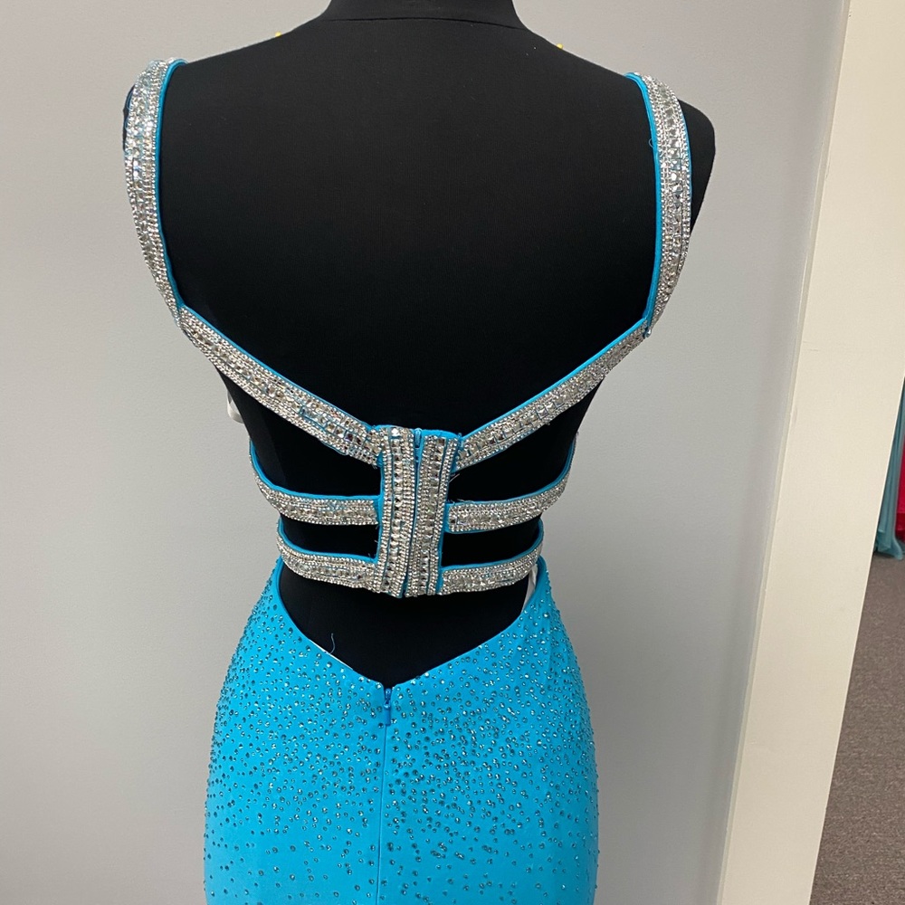 Prom Dress - Picture 4 of 4